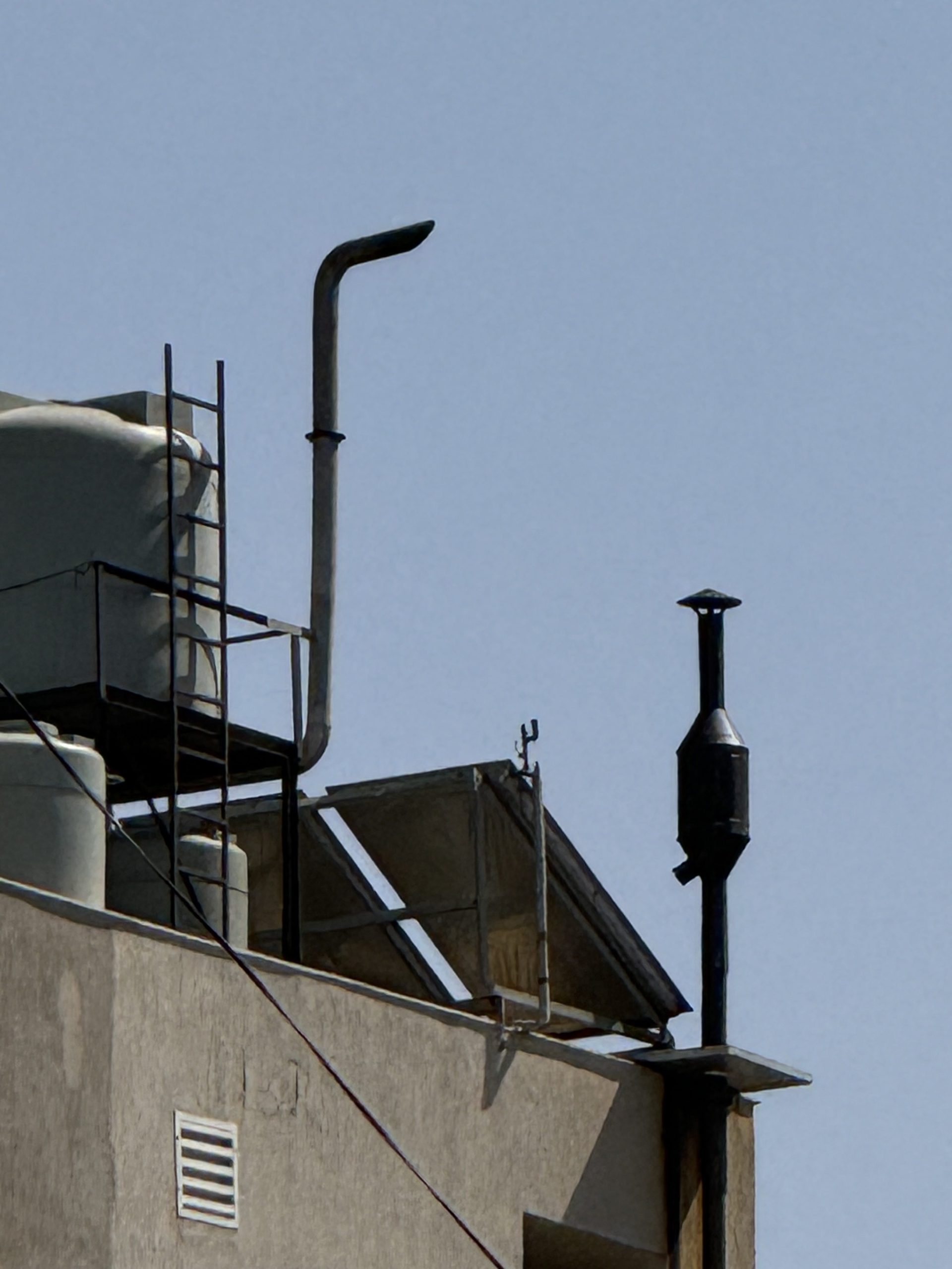 Picture of a rooftop with the iPhone 16 Pro Max at 25X telephoto