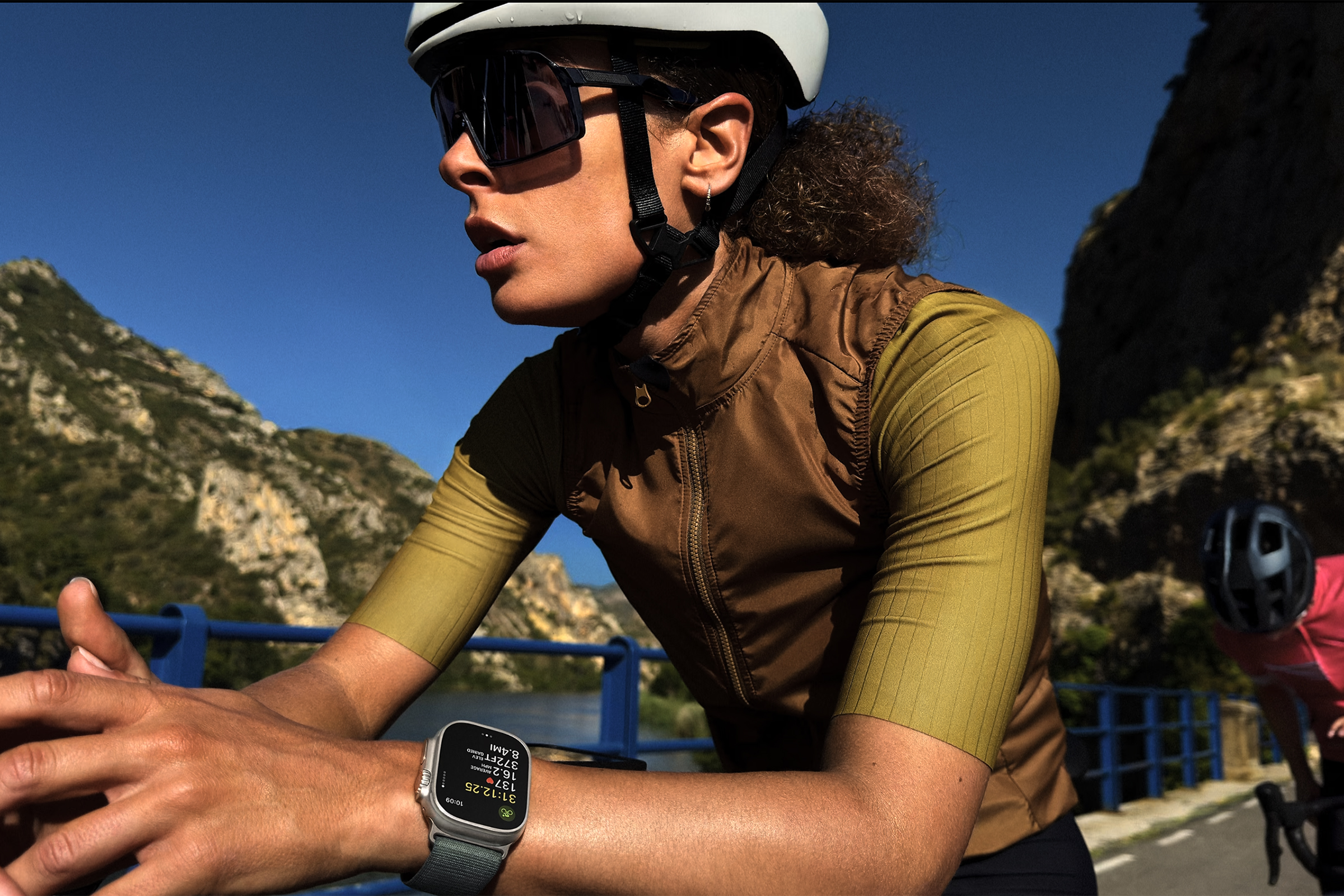 apple watch ultra 3 bicycle