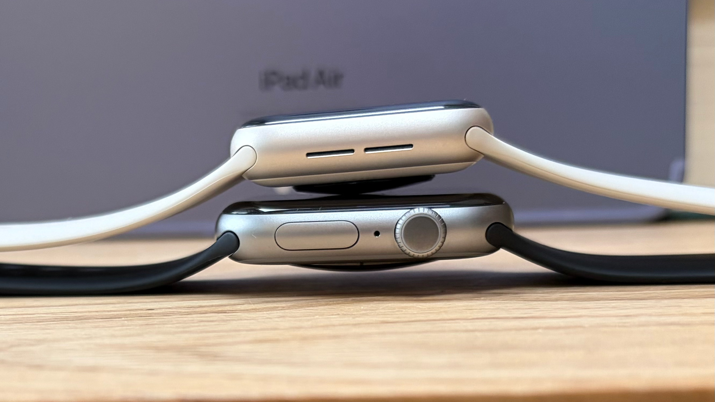 Apple Watch SE 3 (40mm) and Series 11 (46mm)