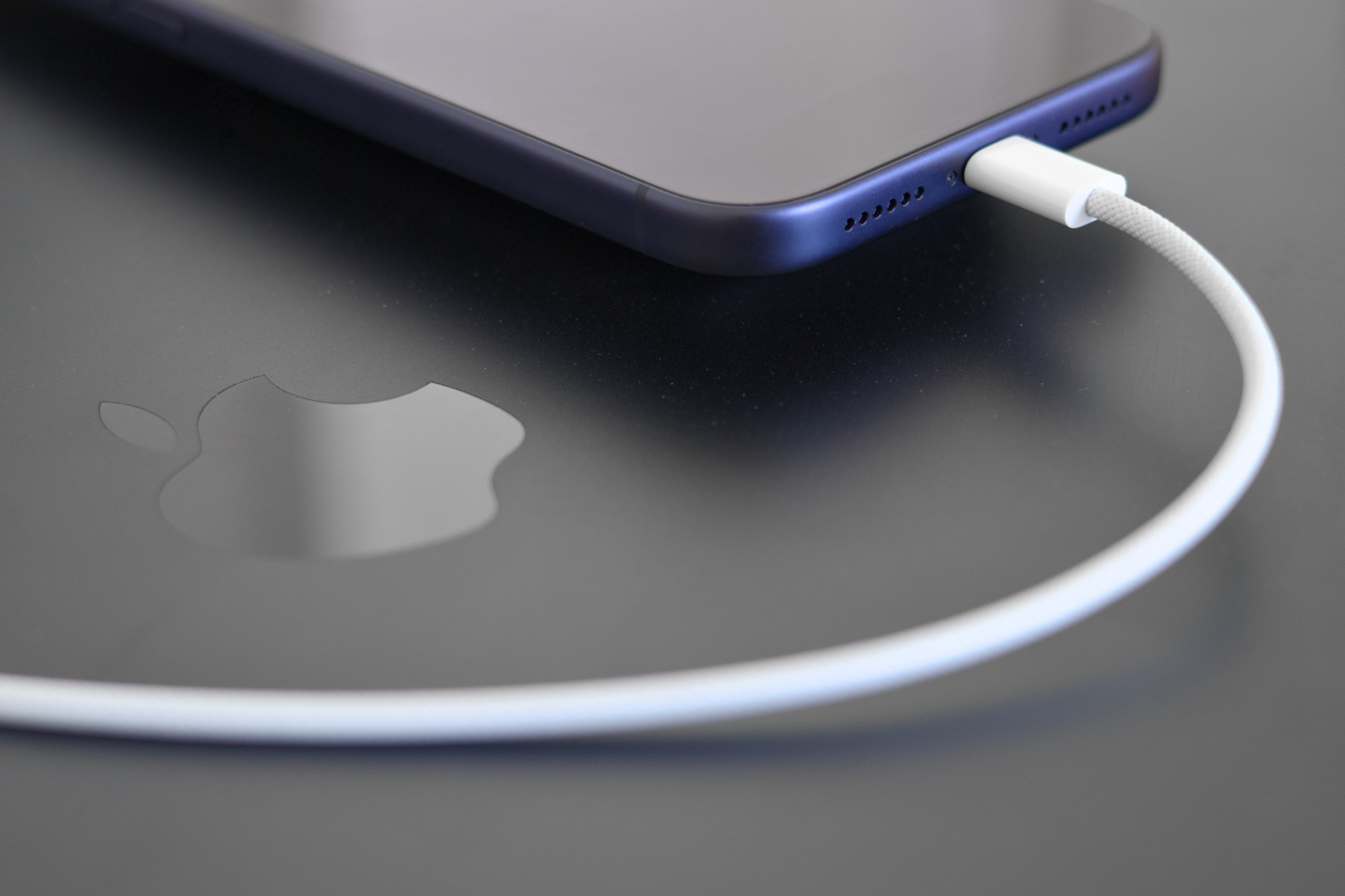 iPhone 17 Pro Max USB-C